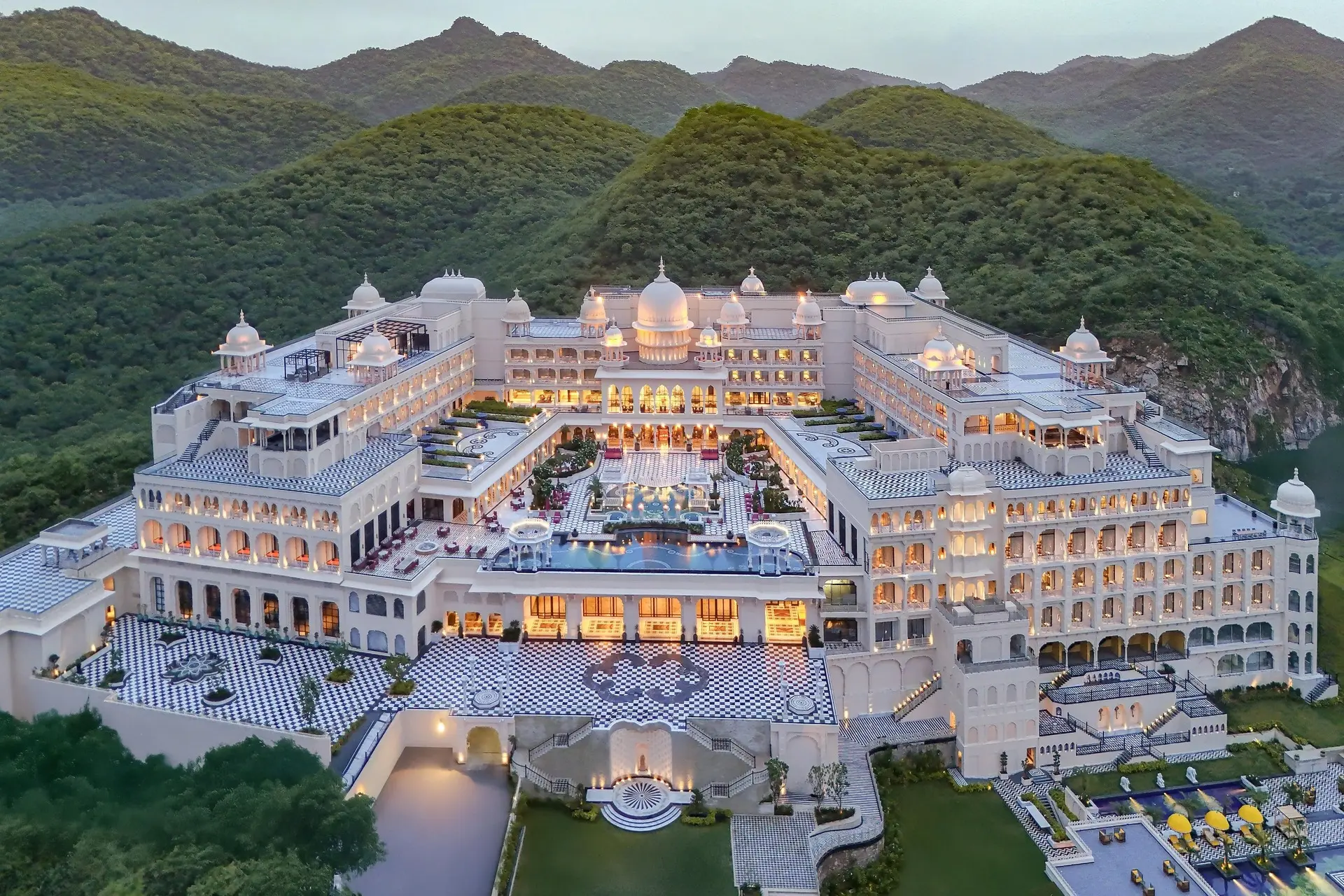 UDAIPUR DESTINATION WEDDING PLACES