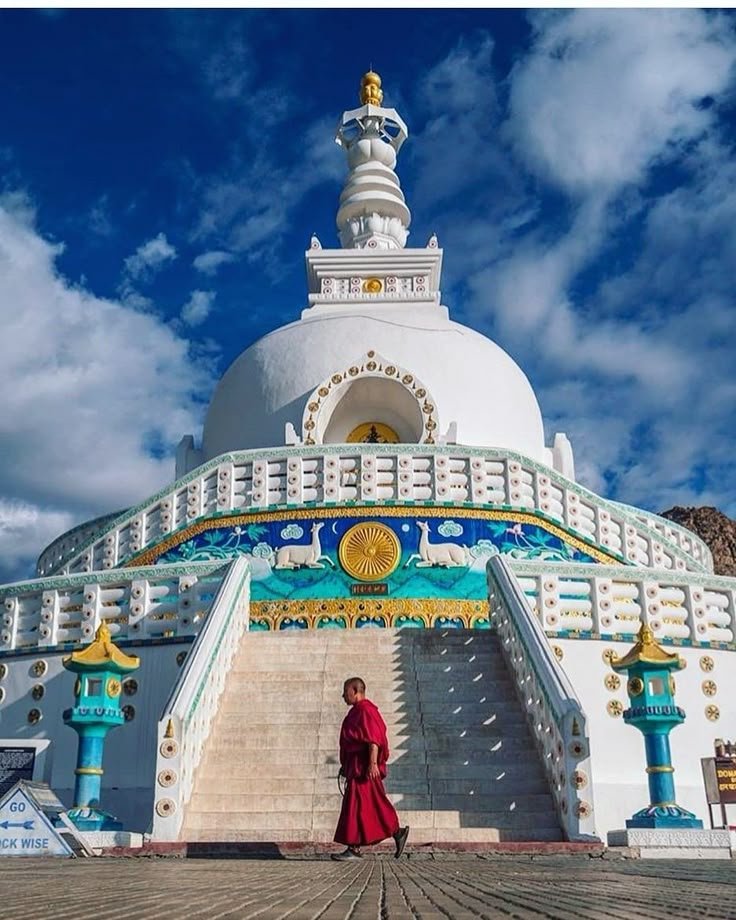 Shanti Stupa