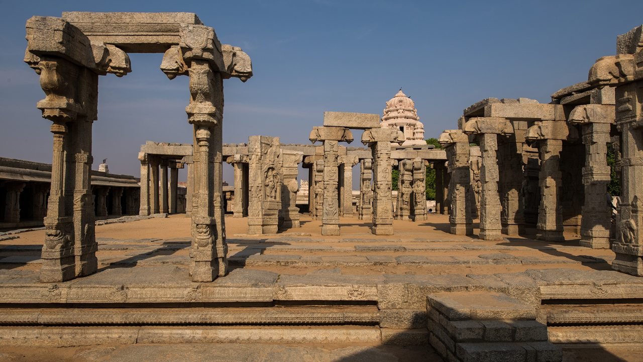 Lepakshi Temple